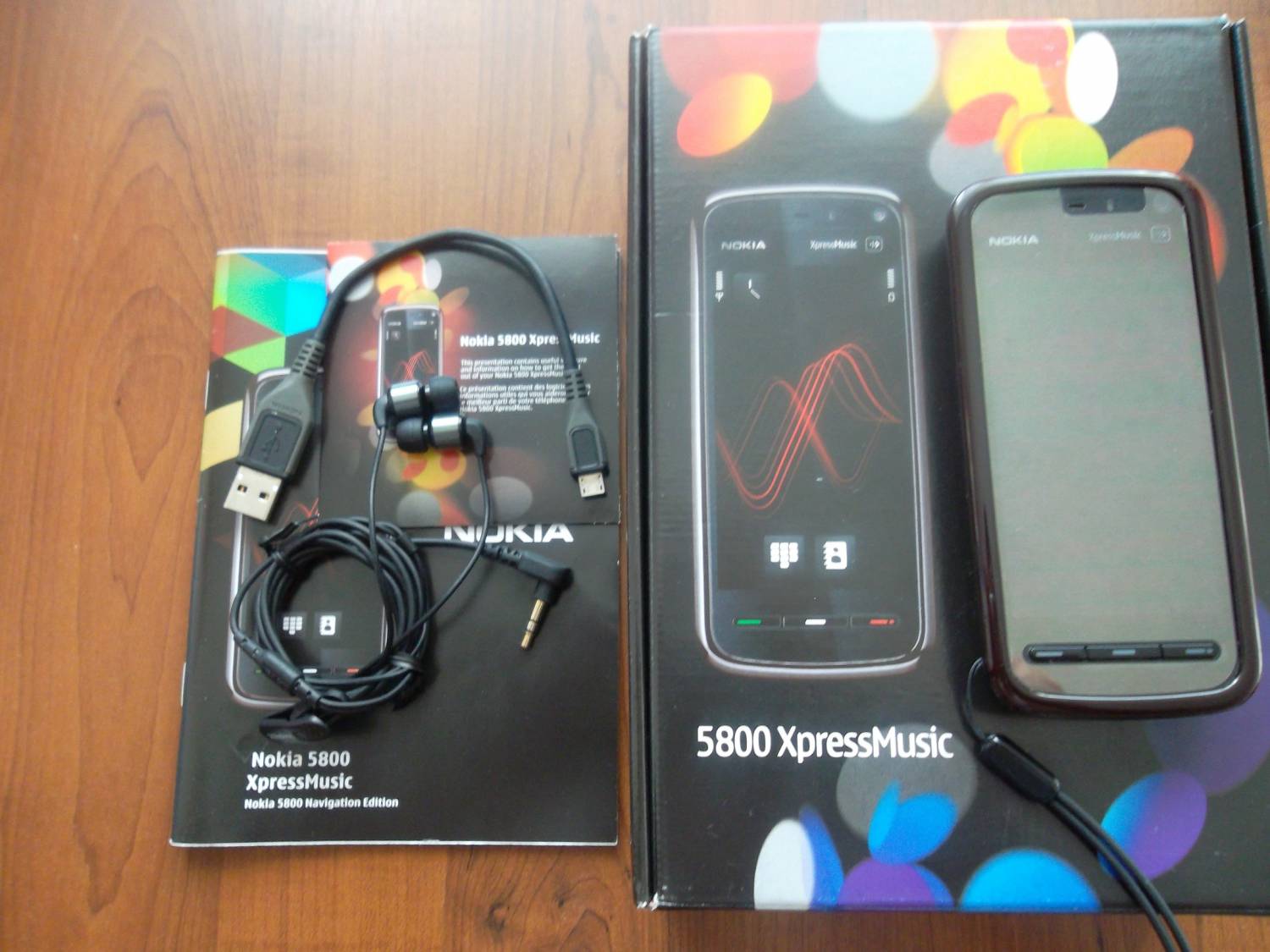 Продам смартфон Nokia 5800 XpressMusic  (Black/Red) б/у