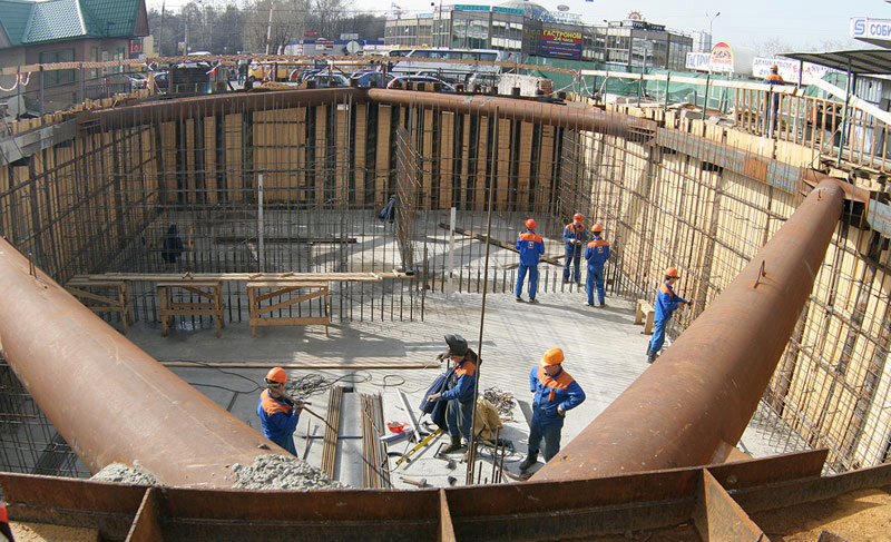 Срочно требуются бригады бетонщиков и каменщиков