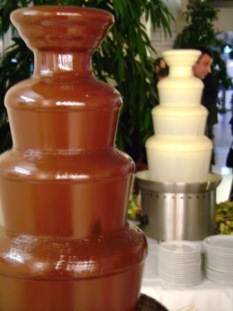 Шоколадный фонтан. Фонтан для шампанского. новый год 2012