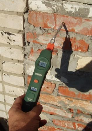 Чому чорніють стіни. Діагностика причин. Львів.