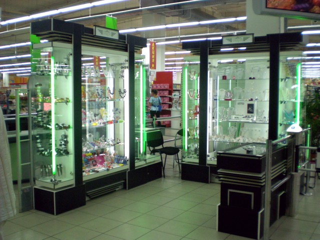 Скидка на стеклянные витрины 100$