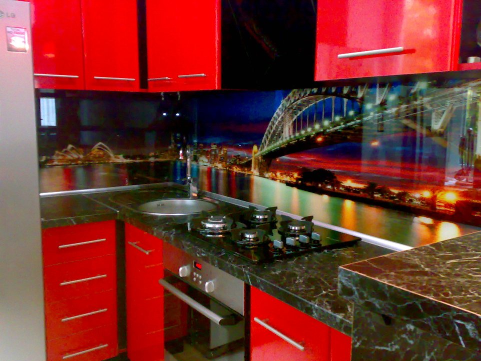 Скинали,-стеклянные кухонные фартуки с фото (ФМП).